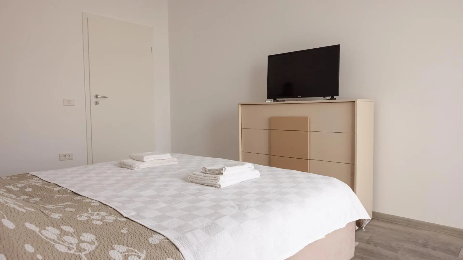 Rescossa Apartment Boekarest Roemenië