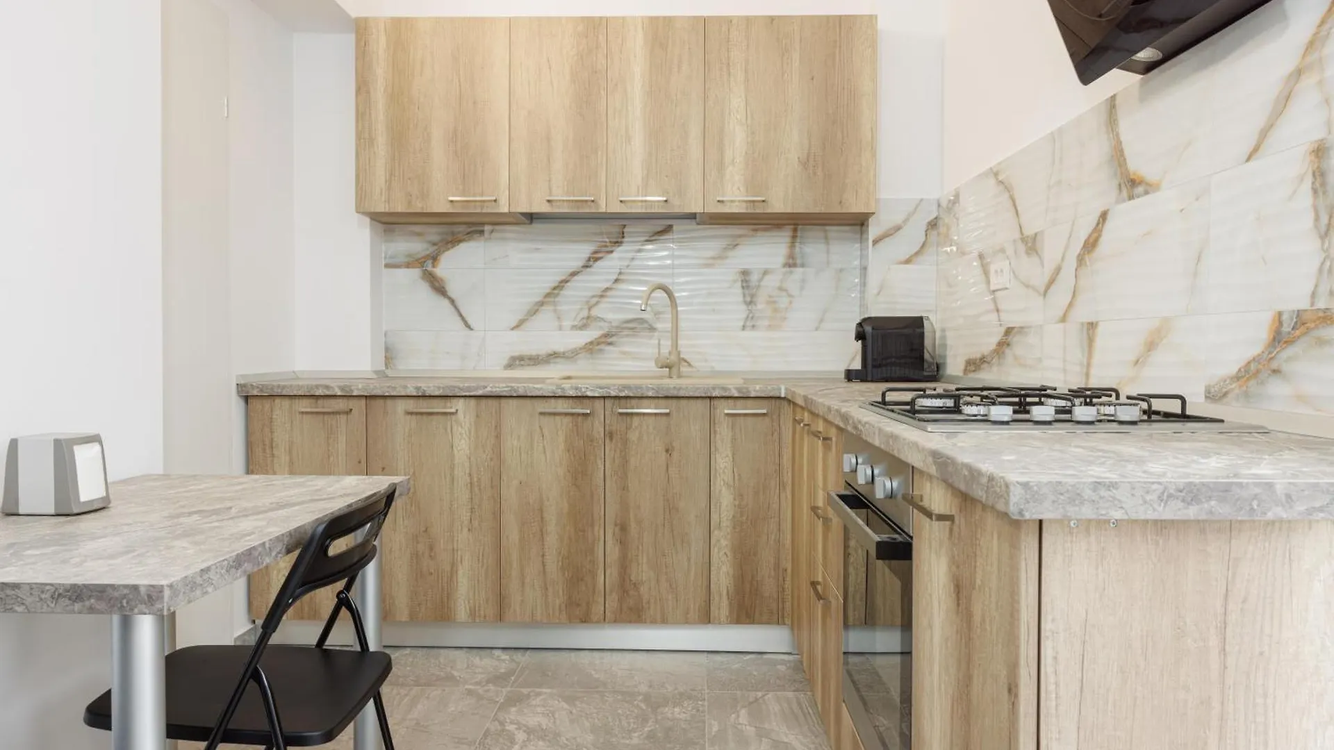 Rescossa Apartment Boekarest