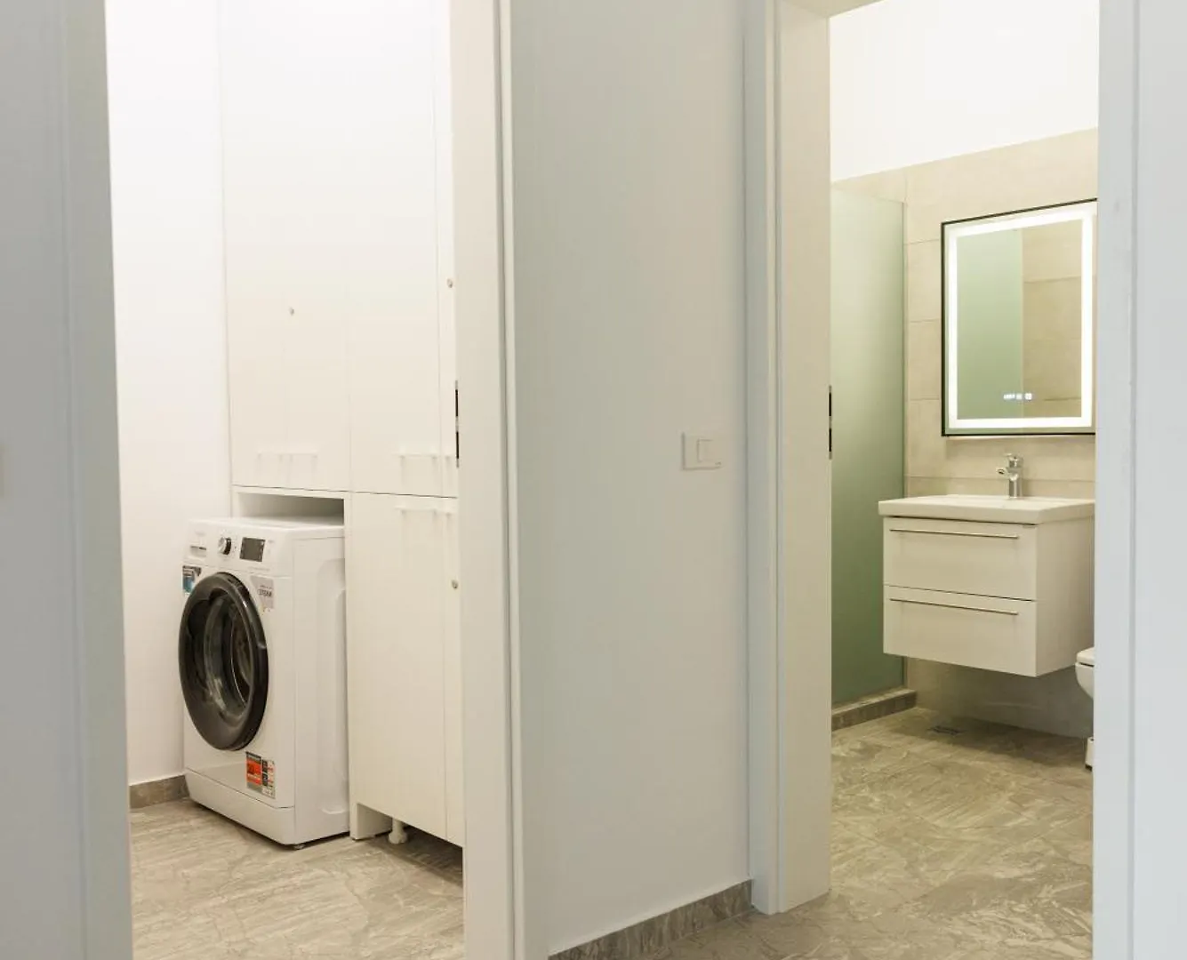 Rescossa Apartment Boekarest Roemenië
